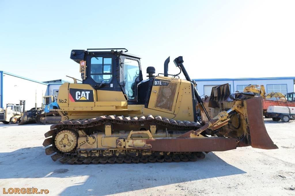 CAT D 7 E LGP Pásové dozéry