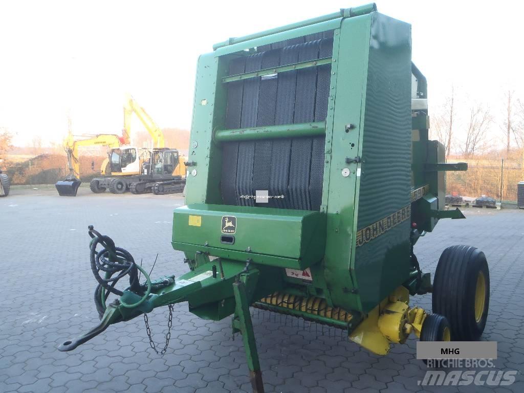 John Deere 590 Lisy na okrúhle balíky
