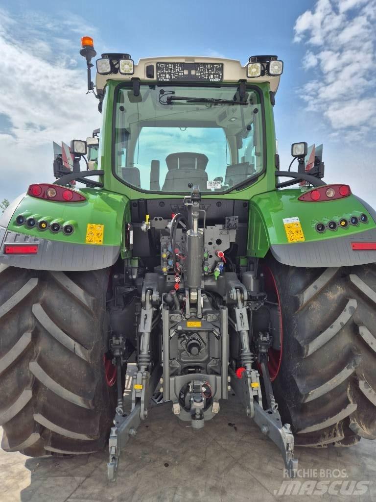 Fendt 720 Profi Plus Traktory