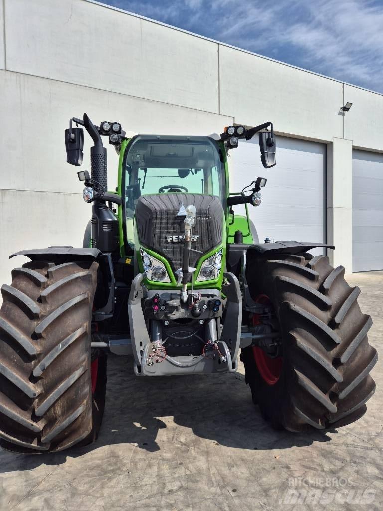 Fendt 720 Profi Plus Traktory