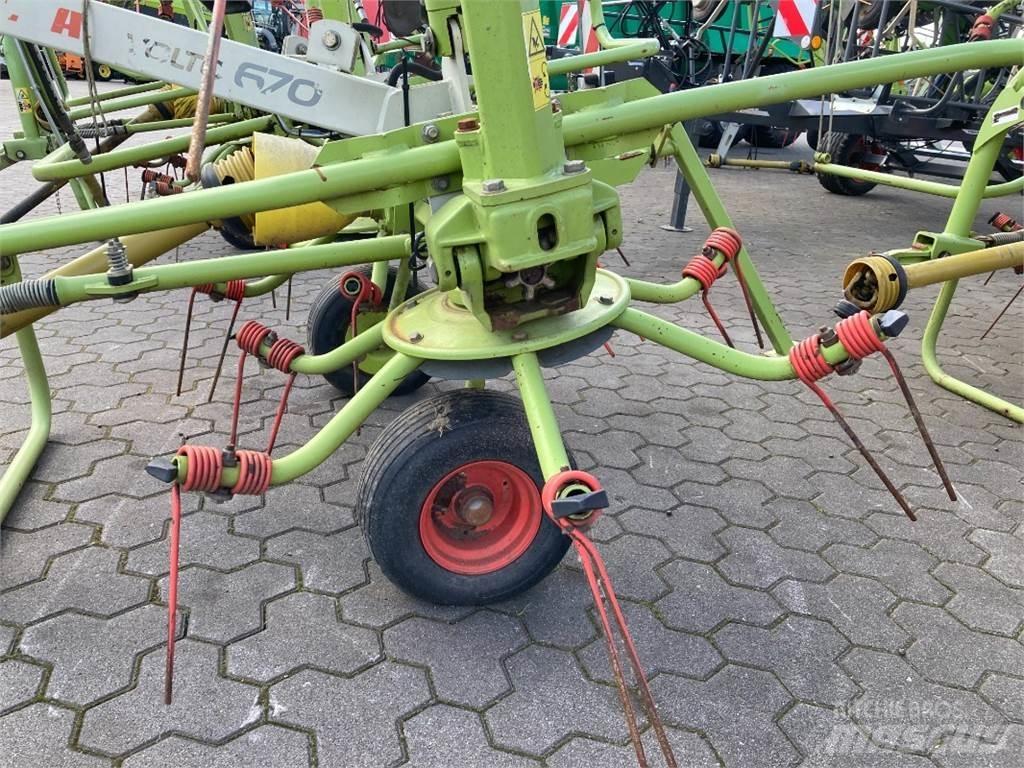 CLAAS Volto 670 Obracače a zhrabovače sena