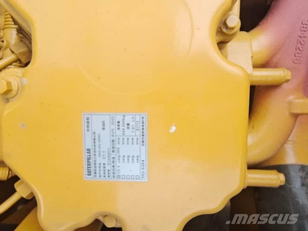 CAT 323 GC Pásové rýpadlá