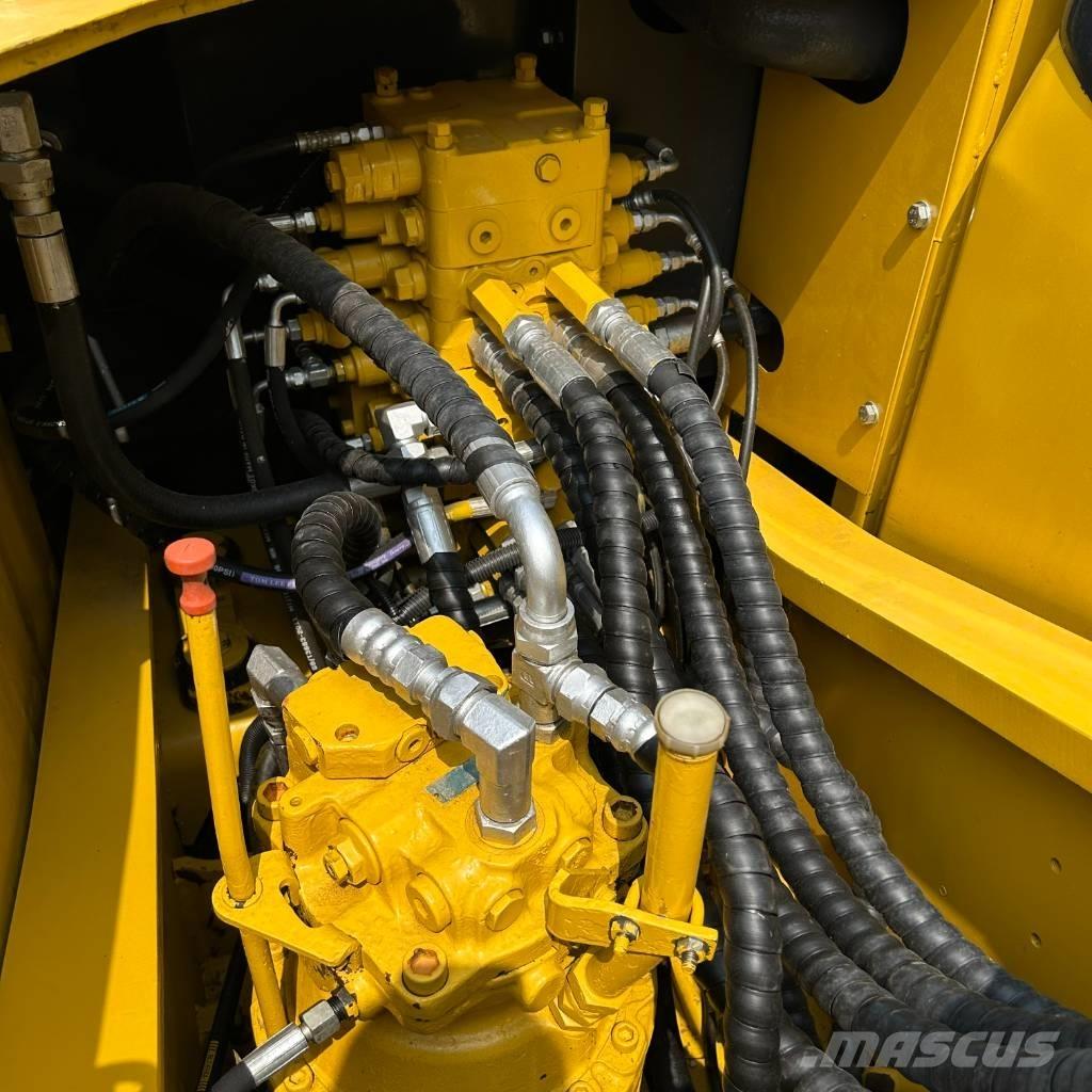 Komatsu 160 Pásové rýpadlá