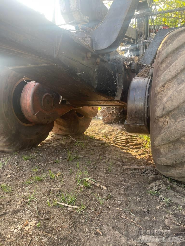Valmet 890,2 Lesné traktory