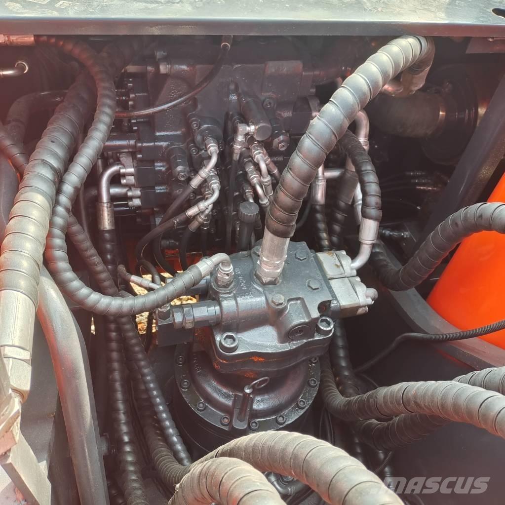 Doosan DX225LC-9C Pásové rýpadlá