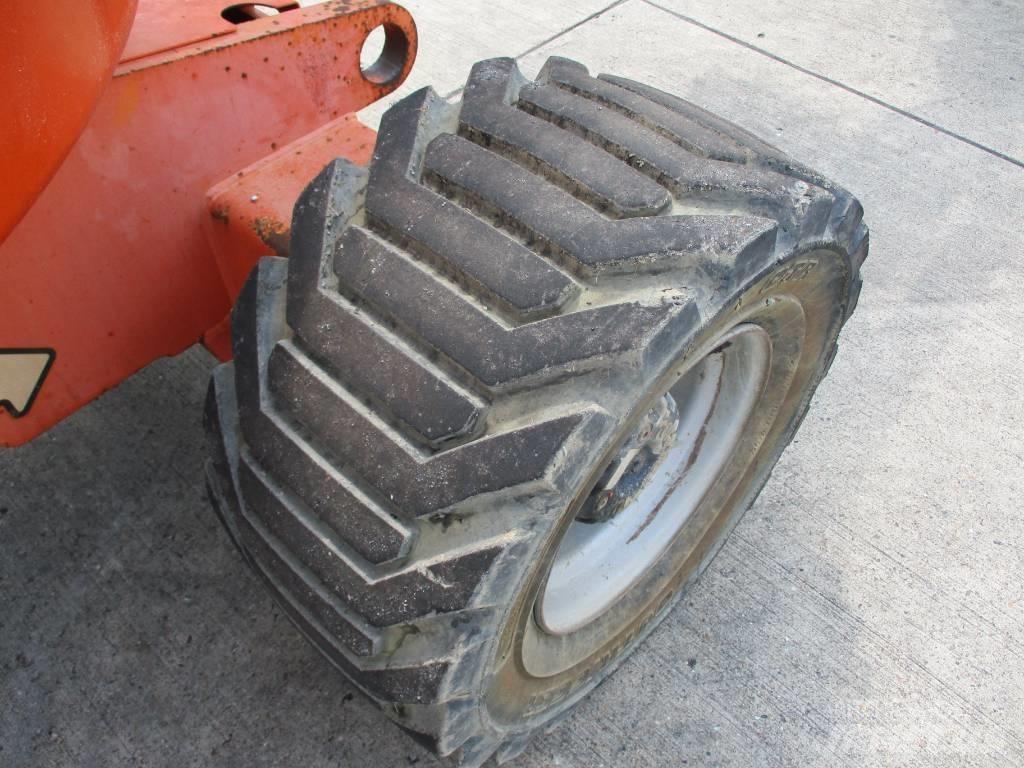 JLG 450 AJ (193) Kompaktné samohybné kĺbové plošiny
