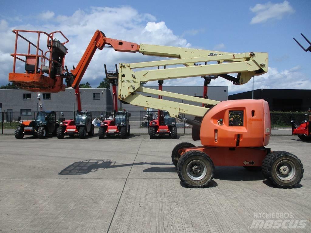 JLG 450 AJ (193) Kompaktné samohybné kĺbové plošiny