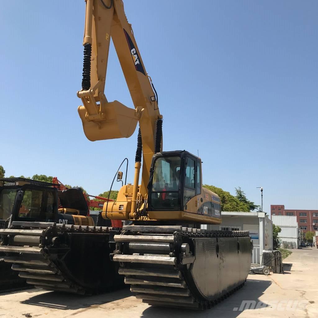 CAT 320 D Obojživelná rýpadlá
