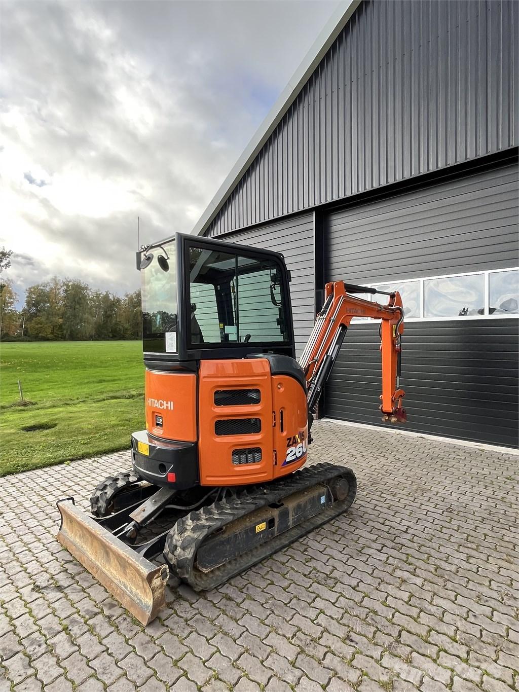 Hitachi ZX 26 U-6 CR Mini rýpadlá < 7t