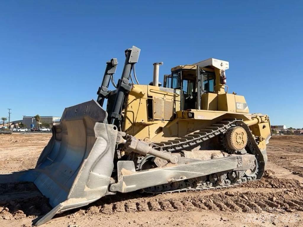 CAT D10R Pásové dozéry