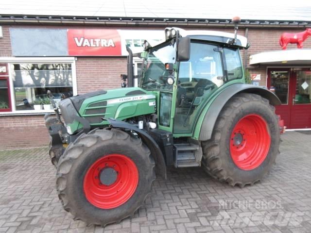 Fendt 211 Vario Traktory