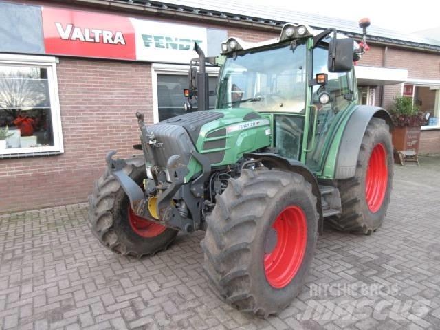 Fendt 211 Vario Traktory