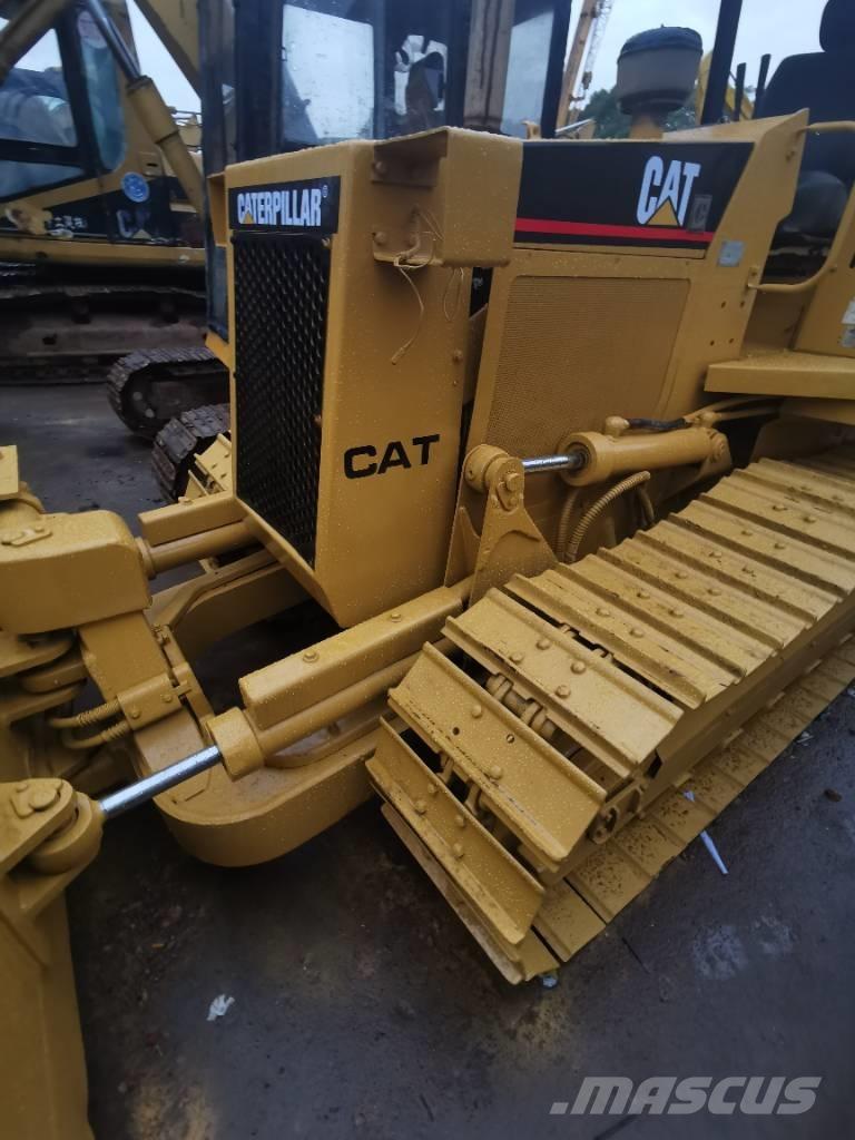 CAT D3C Pásové dozéry
