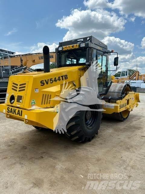 Sakai SV544TB Ťahačové valce