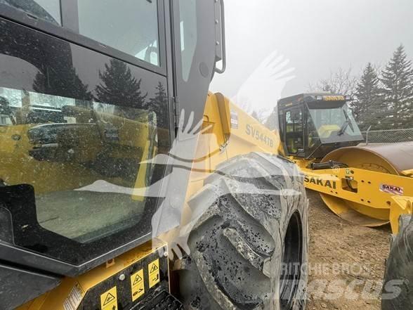 Sakai SV544TB Ťahačové valce