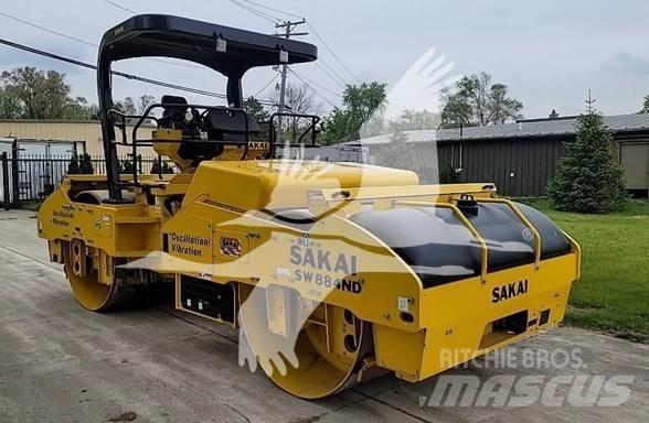 Sakai SW884ND Ťahačové valce