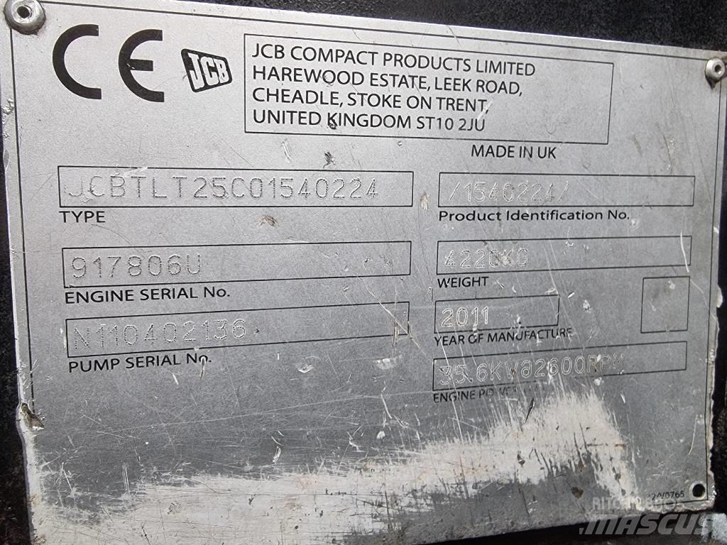 JCB TLT 25 D Teleskopické manipulátory
