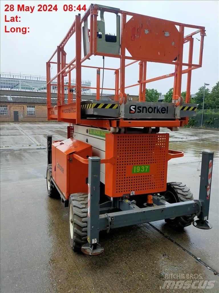 Snorkel S 3370 RT Nožnicové zdvíhacie plošiny