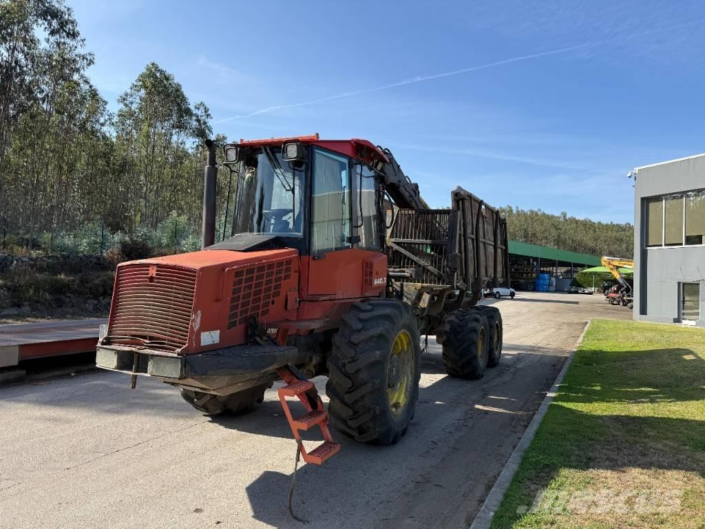 Komatsu 840.3 Lesné traktory
