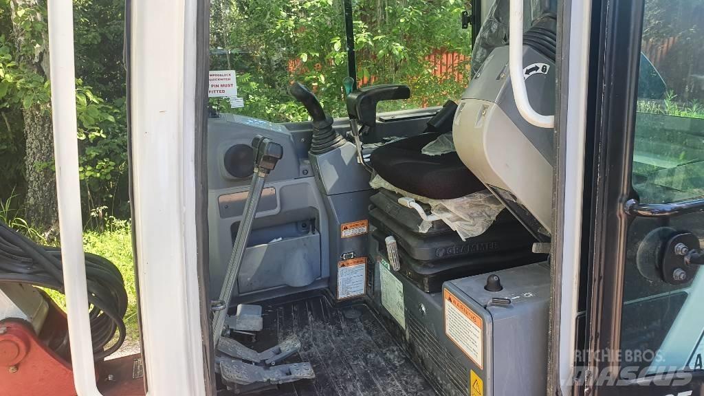 Takeuchi TB235 Mini rýpadlá < 7t