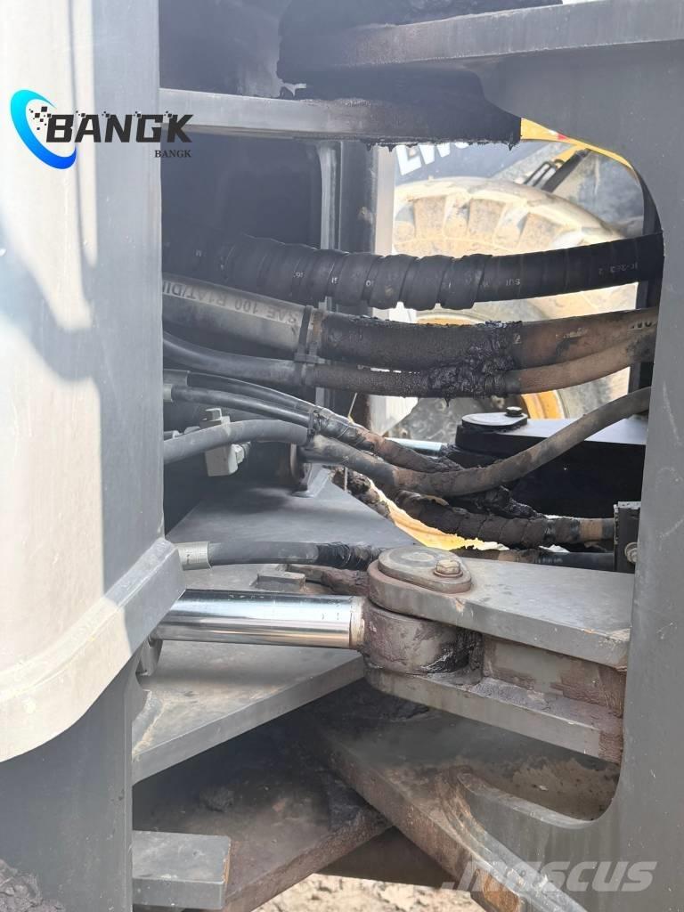 SDLG L 953 Kolesové nakladače