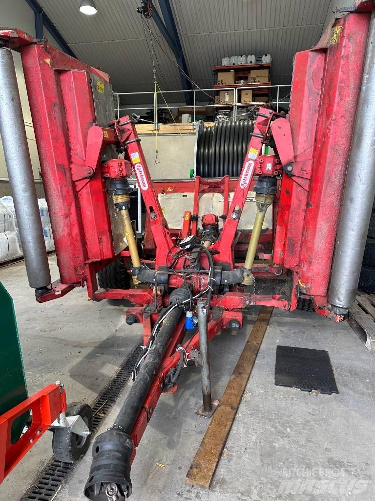 Trimax Pegasus S3 Kosačky fervejí