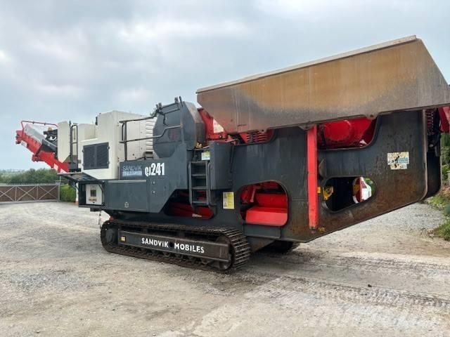 Sandvik QJ 241 Mobilné drviče