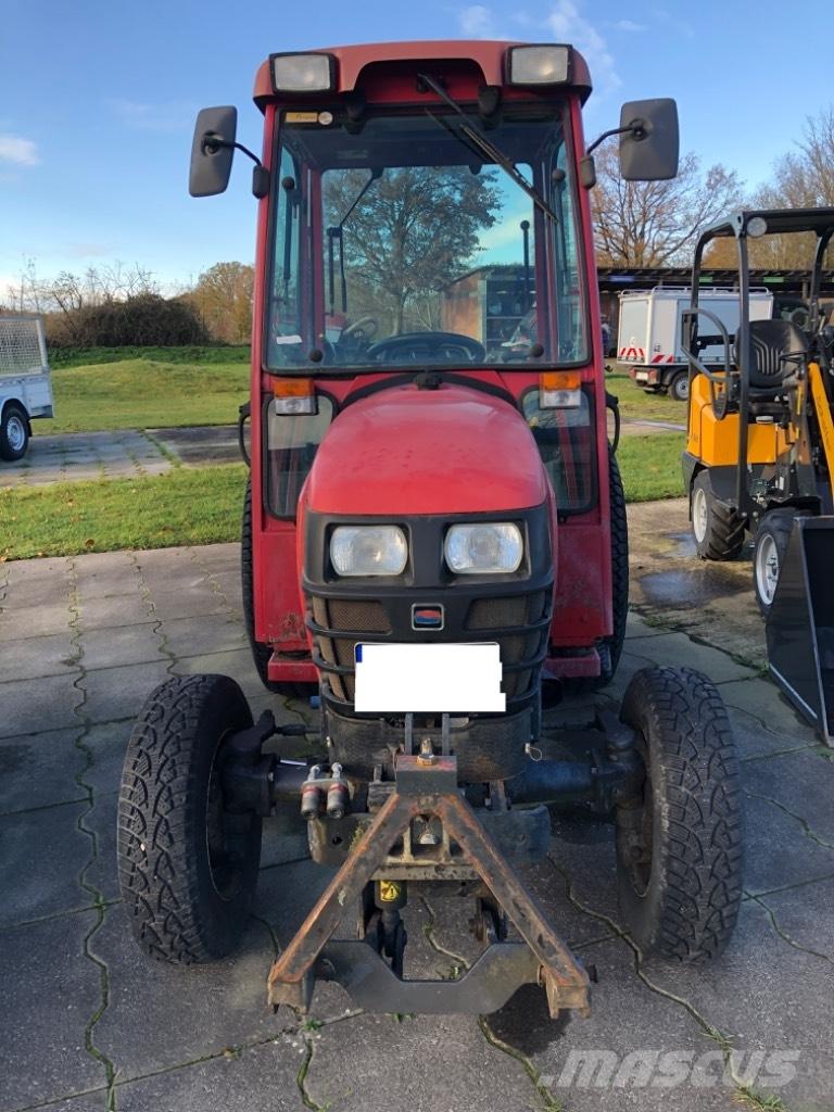 Shibaura ST 330 HST Kompaktné traktory