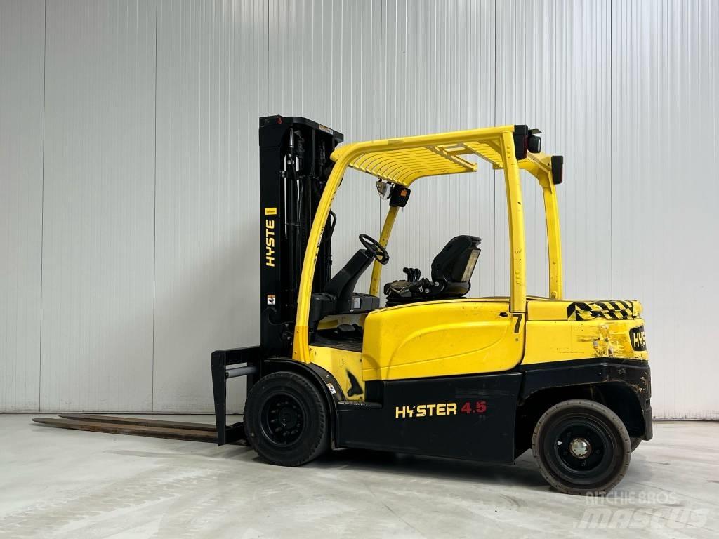 Hyster J4.5XN Akumulátorové vozíky