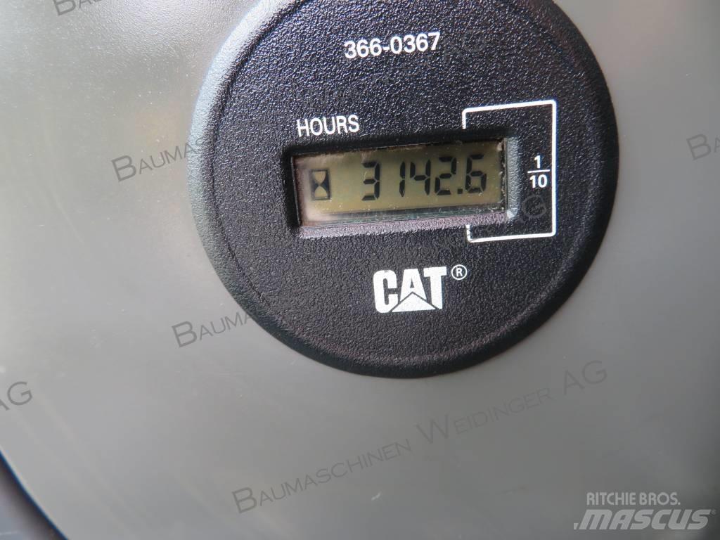 CAT 311 F LRR Pásové rýpadlá