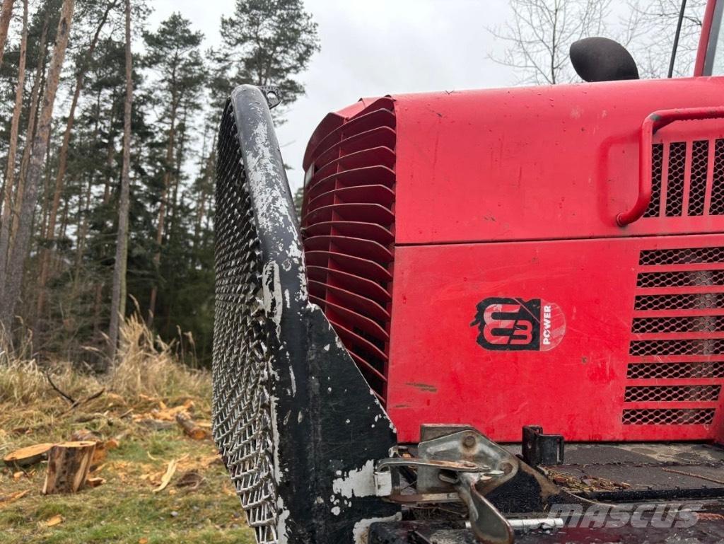 Komatsu 865 Lesné traktory