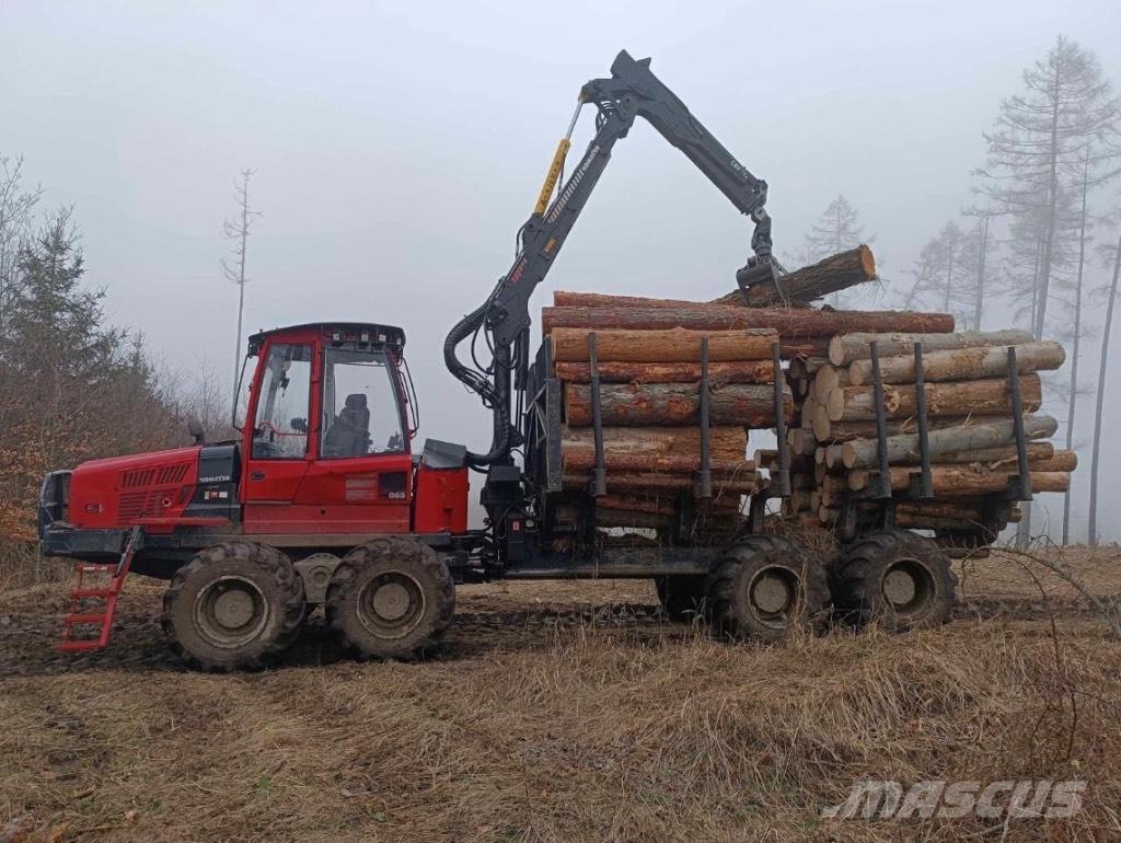 Komatsu 865 Lesné traktory