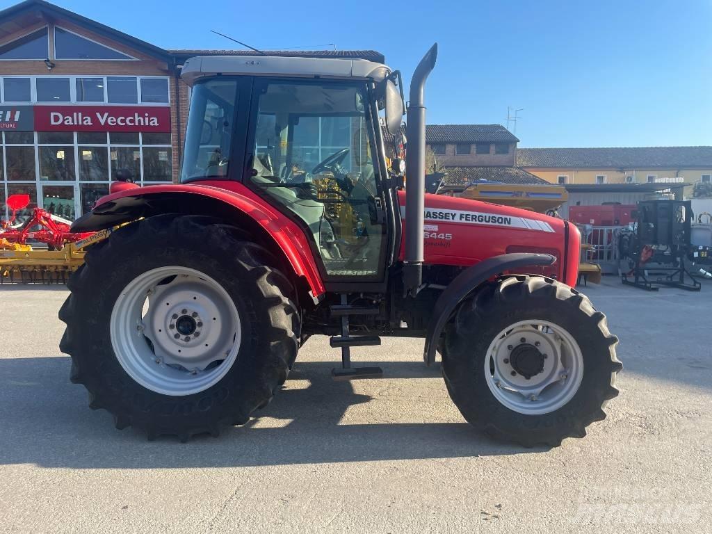 Massey Ferguson 6445 Traktory