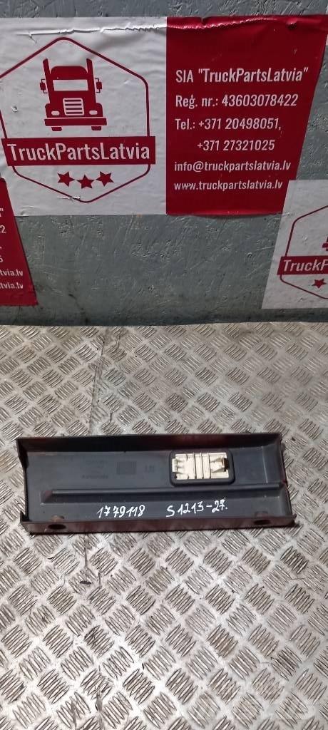 Scania R440  1779118 Kabíny a interiér