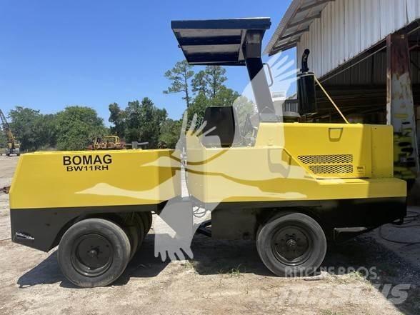 Bomag BW11RH Pneumatikové valce