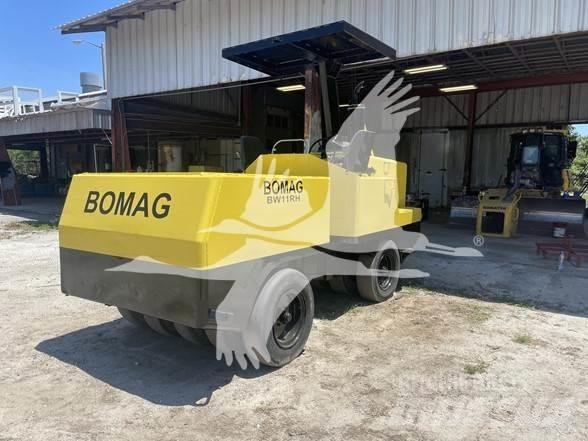 Bomag BW11RH Pneumatikové valce