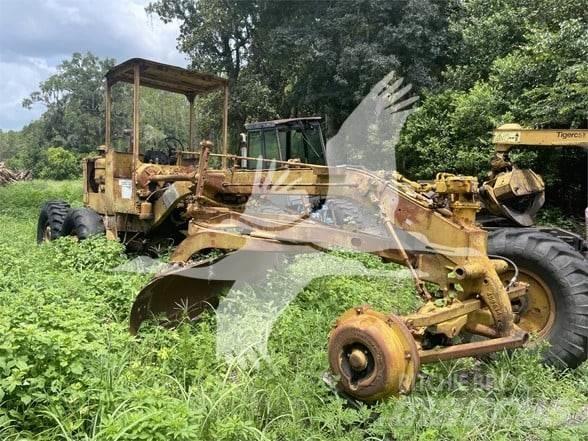 CAT 12D Grejdery