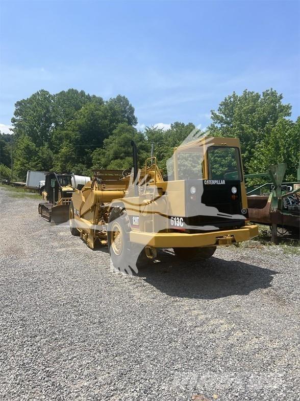 CAT 613C Skrejpre