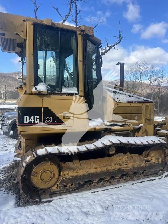 CAT D4G XL Pásové dozéry