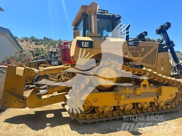 CAT D8T Pásové dozéry