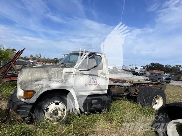 Ford F800 Nákladné vozidlá bez nadstavby