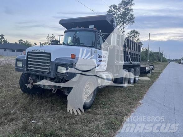 Mack RD688S Sklápače