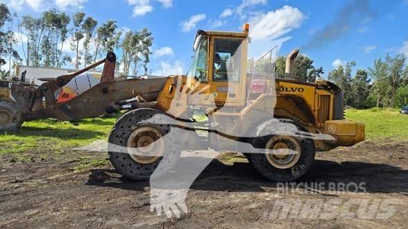 Volvo L120E Kolesové nakladače