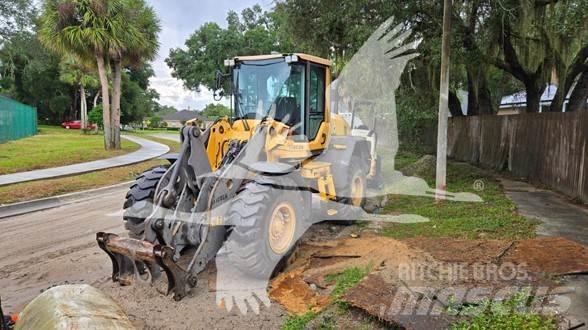 Volvo L70G Kolesové nakladače