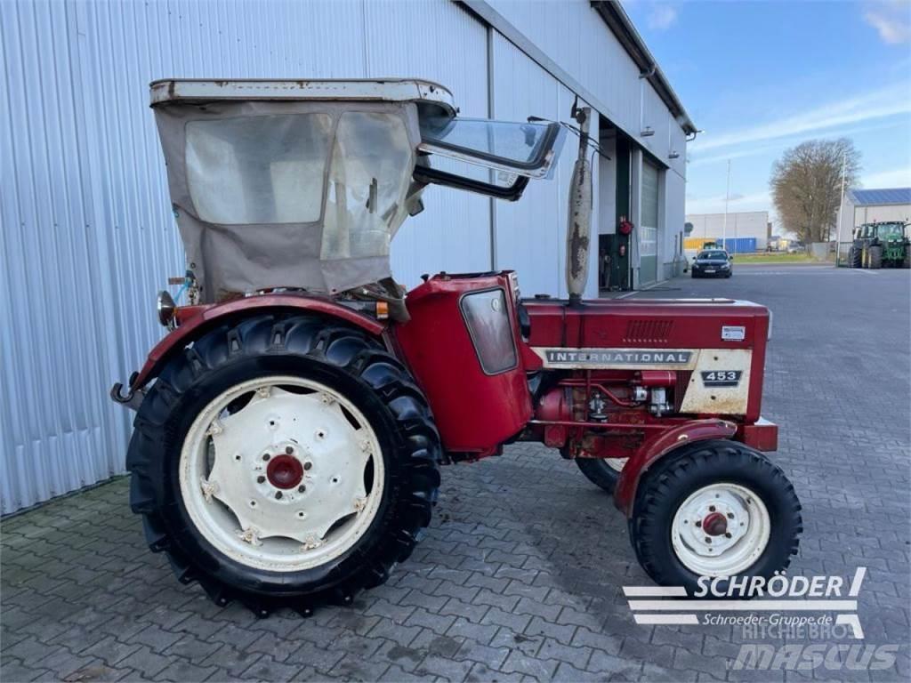 Case IH 453 Traktory