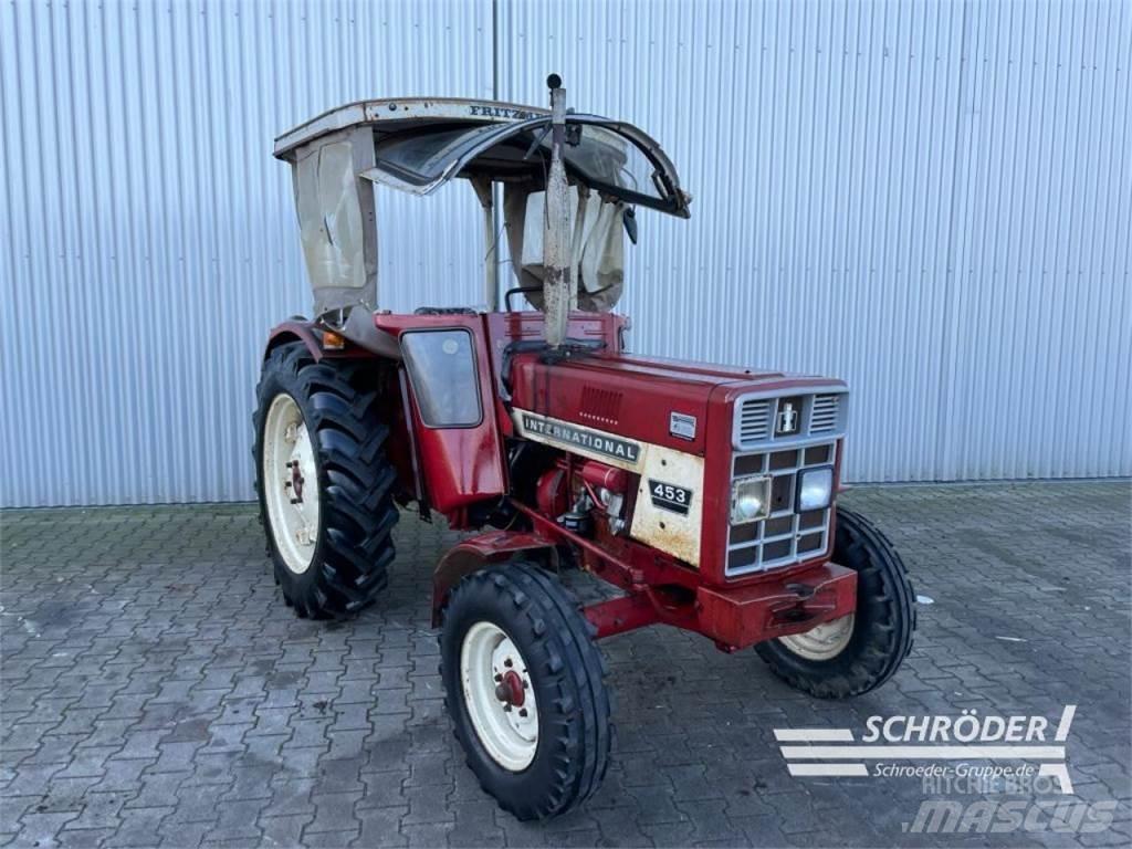 Case IH 453 Traktory