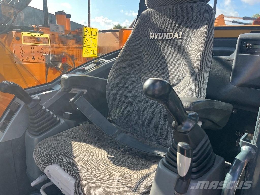 Hyundai HX130LCR Pásové rýpadlá