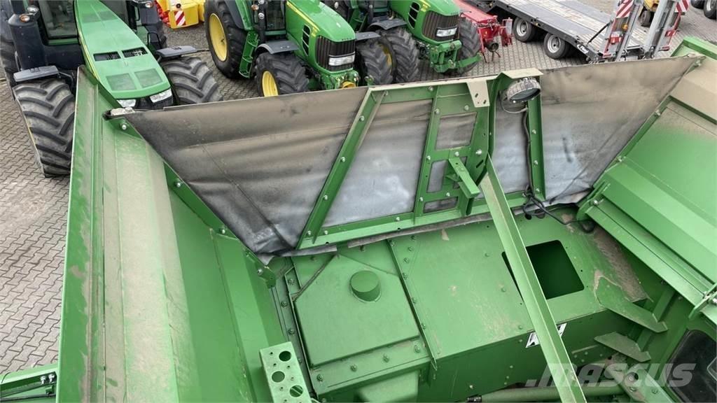 John Deere T660 Kombinované zberacie stroje