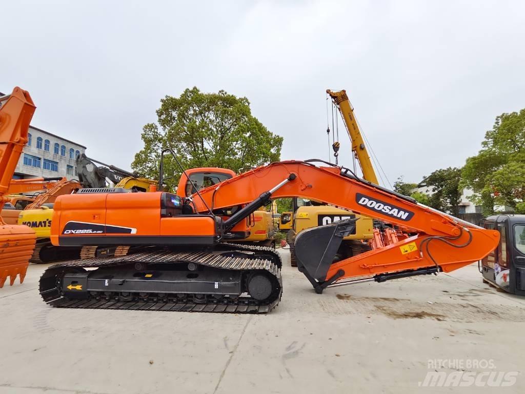 Doosan DX 225 LC Pásové rýpadlá