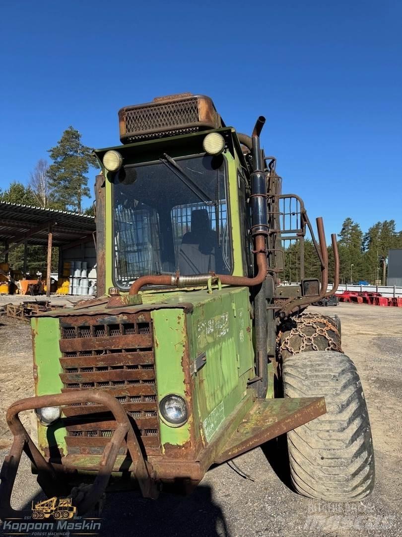 Ösa 578 Lesné traktory